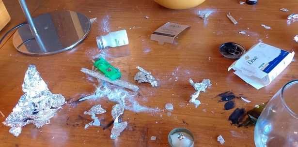 关于利亚姆·佩恩最后几个小时的问题,“毒贩”嫌疑人说了出来